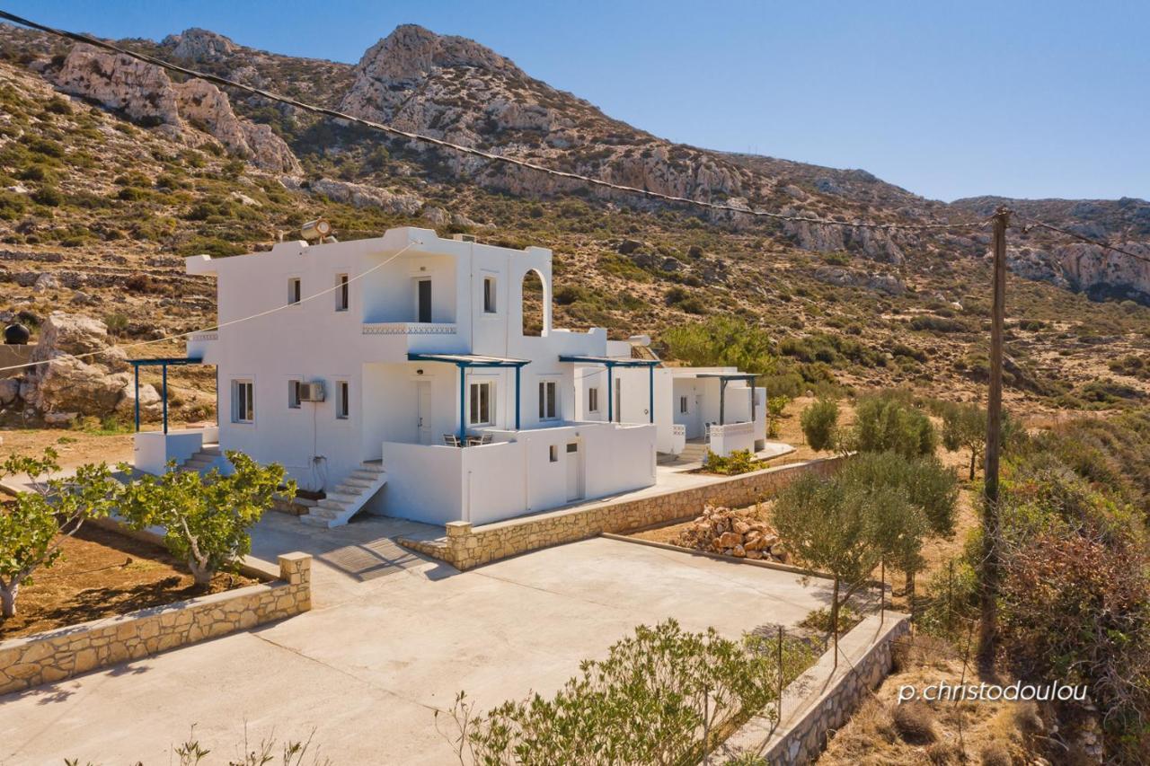 Albatros Studios & Apartments Lefkos  Buitenkant foto